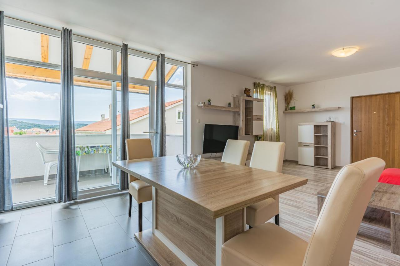 Apartment Livia Cres